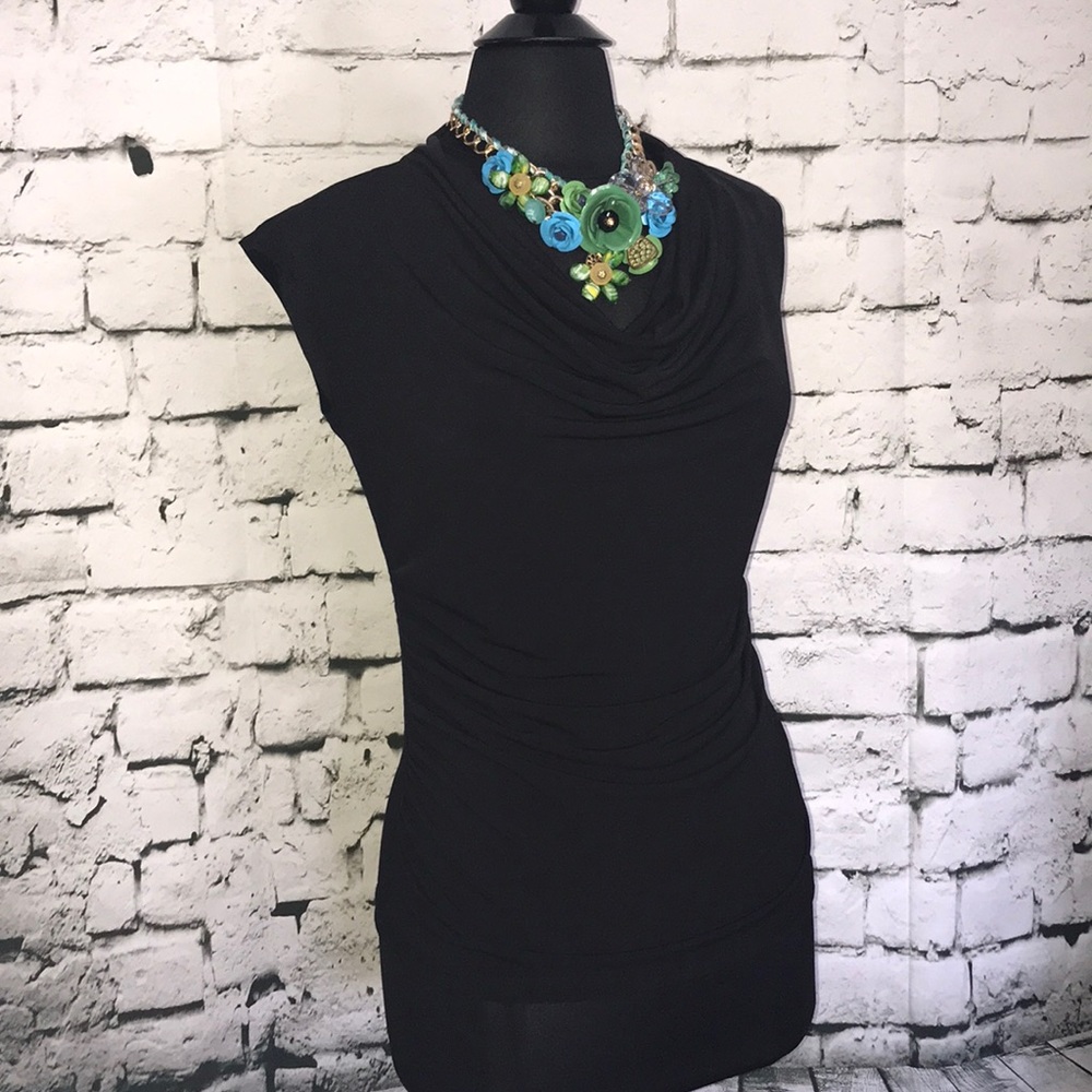 Simple sleeveless top